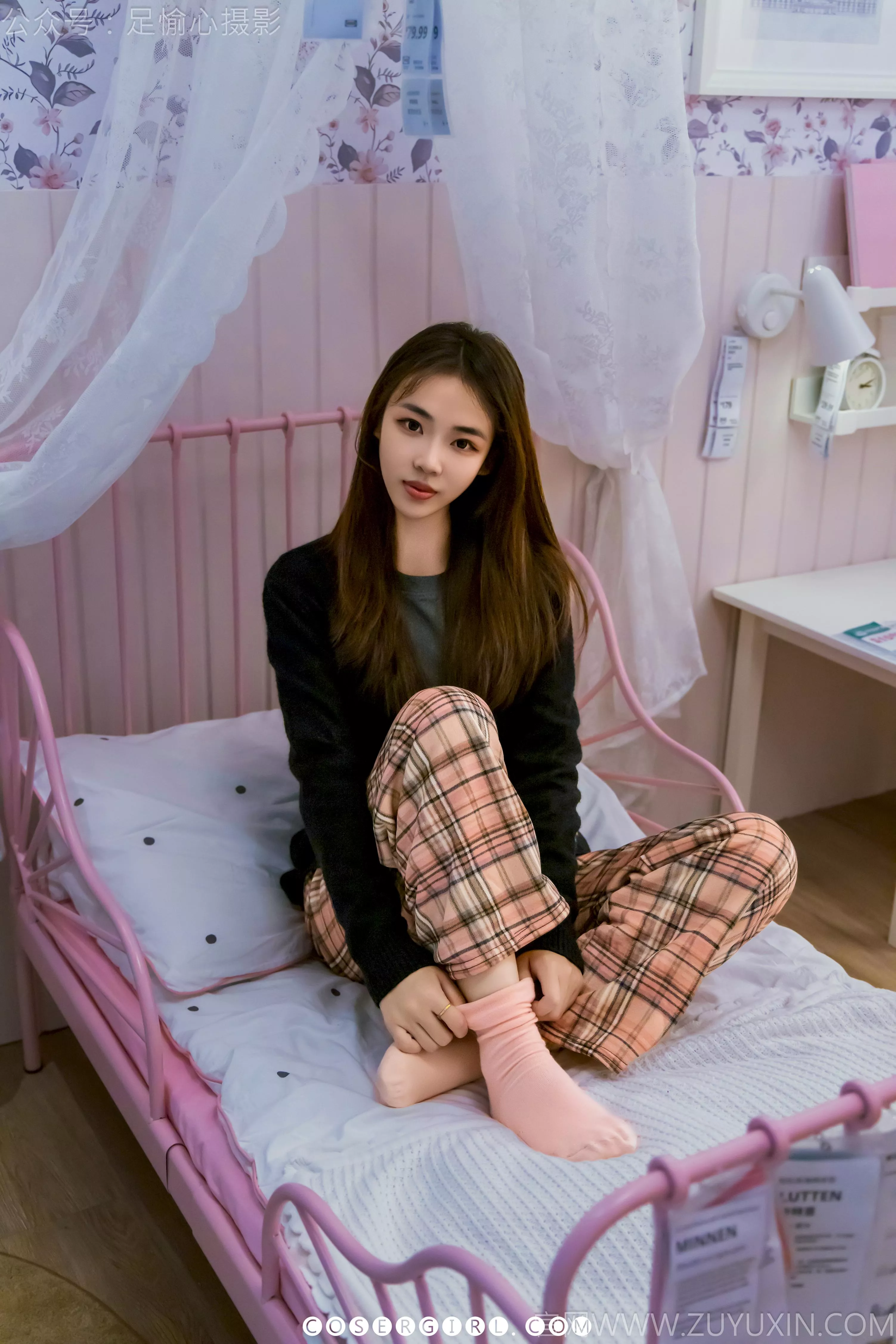 足愉心 NO.032 软软 - coser福利社 - 粉色房间里的柔软时光-coser福利社