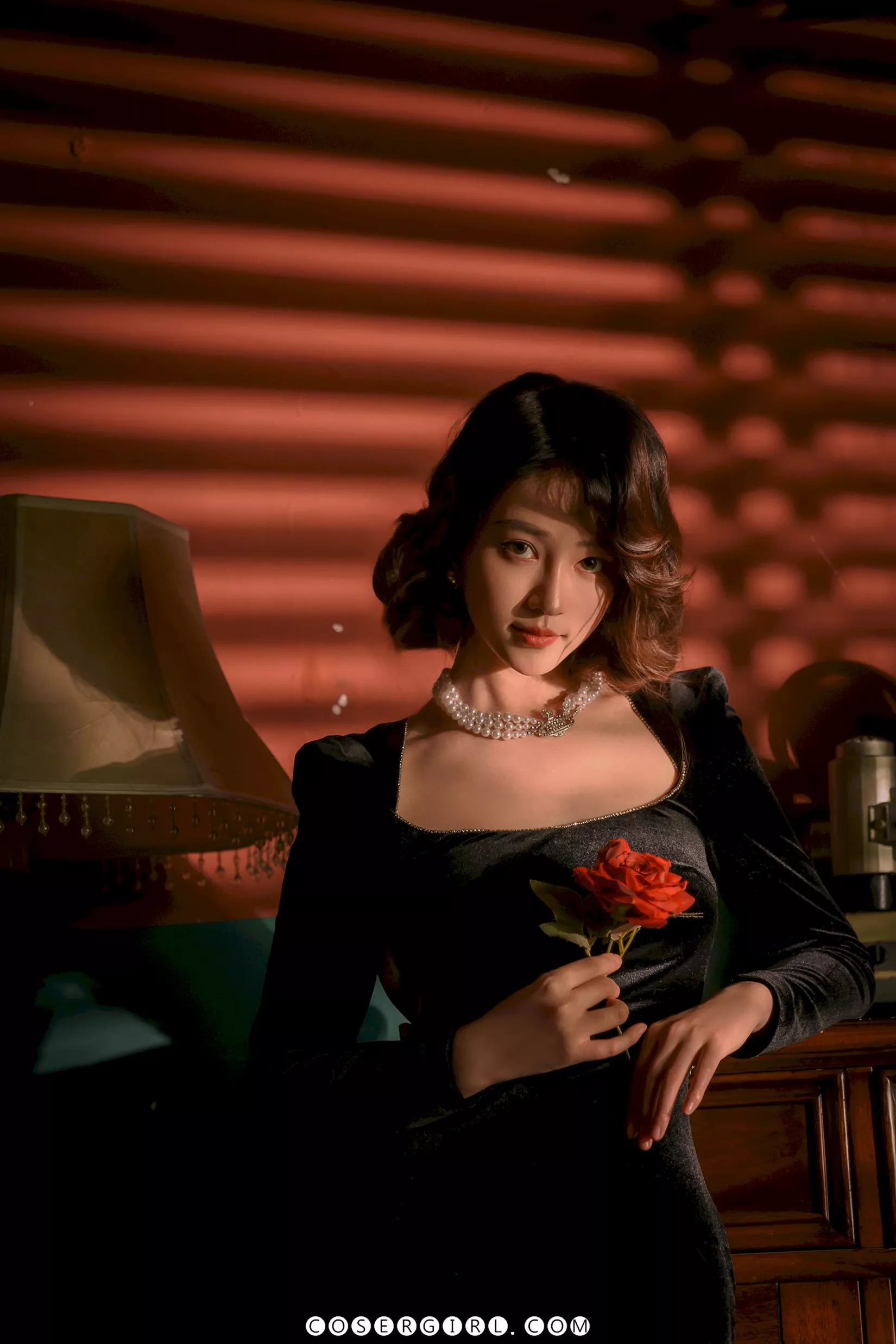 图片[6]-[年年] 繁花 黑色露背礼服 复古港风 电影质感 写真集-COSERYYDS